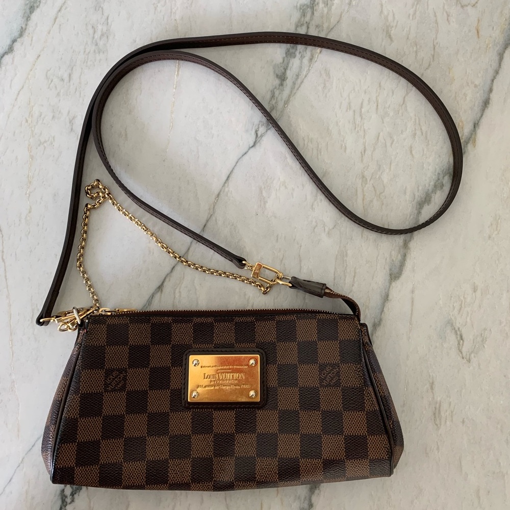 Louis Vuitton Eva Clutch in Ebene Damier